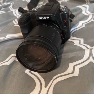 Sony professional Camera hood condition with carry case